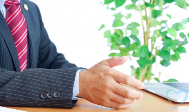 サポートする探偵